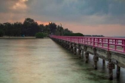 Jembatan Cinta Wisata Pulau Tidung